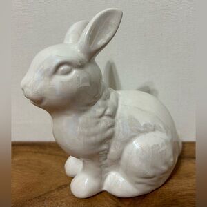 NEW Hobby Lobby Small White Iridescent Ceramic Bunny Rabbit Tabletop Decor 5”